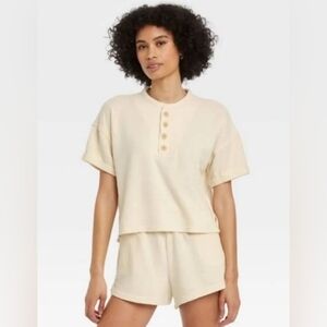 Universal Thread Off-White Textured Top